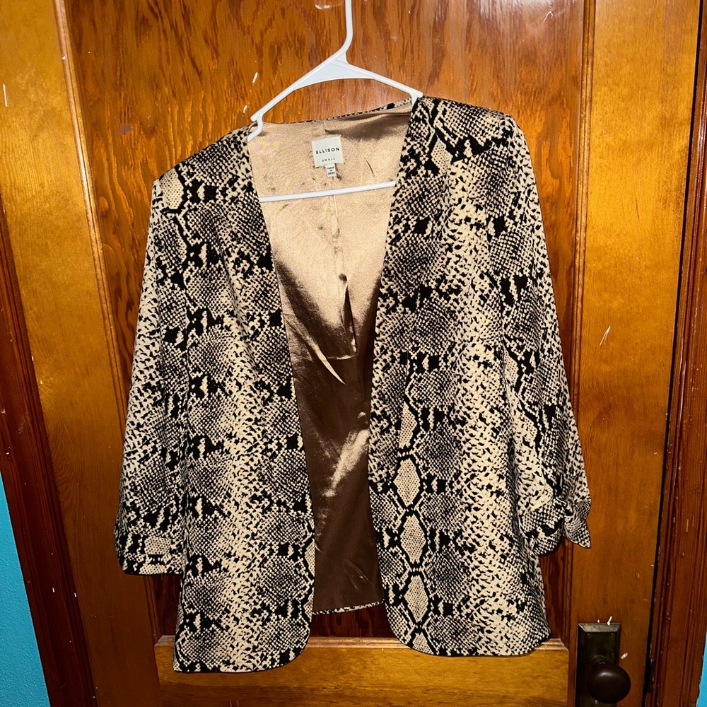 Beautiful snake print blazer Ellison brand size small